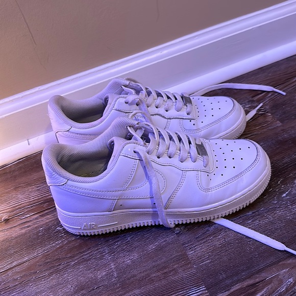Nike Shoes - Women’s Nike Air Force 1